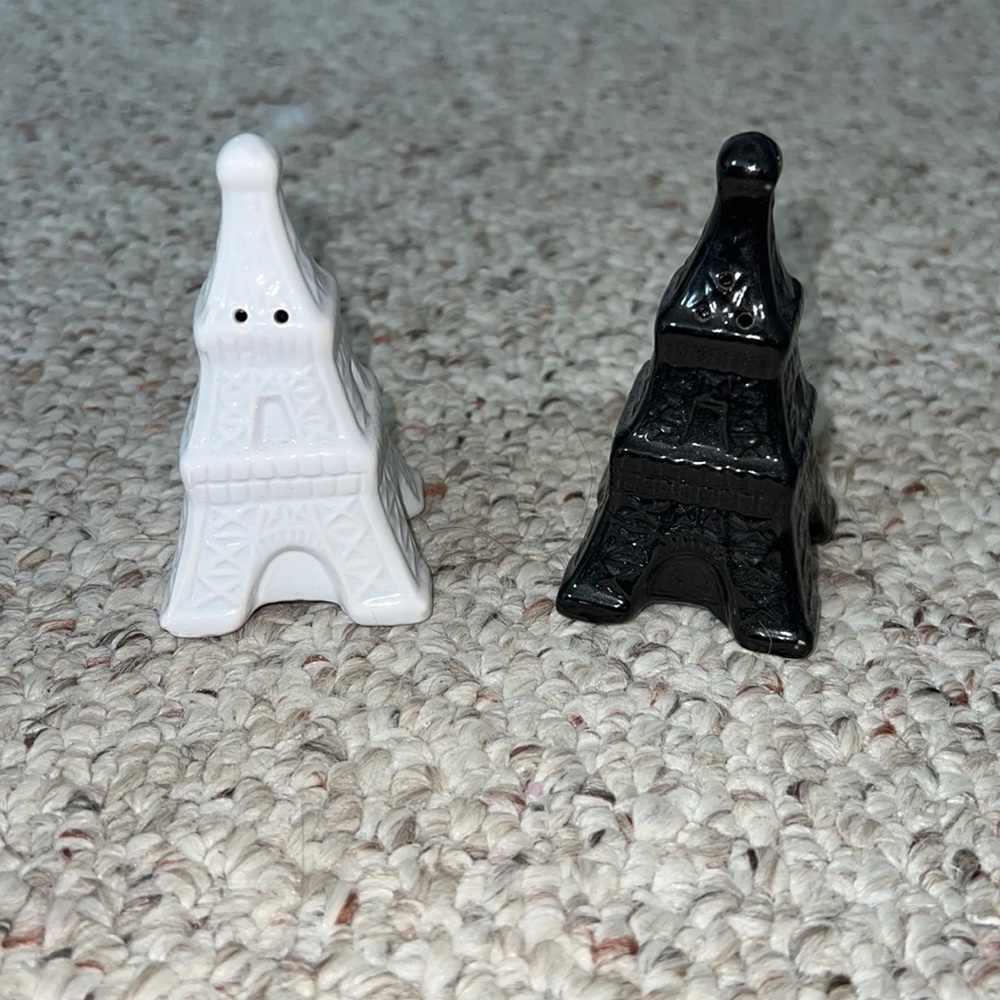Paris salt shakers